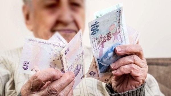 İsmail Saymaz Ankara kulisindeki 3'üncü ara zammı açıkladı ‘Emekliler tir tir titreyecek’