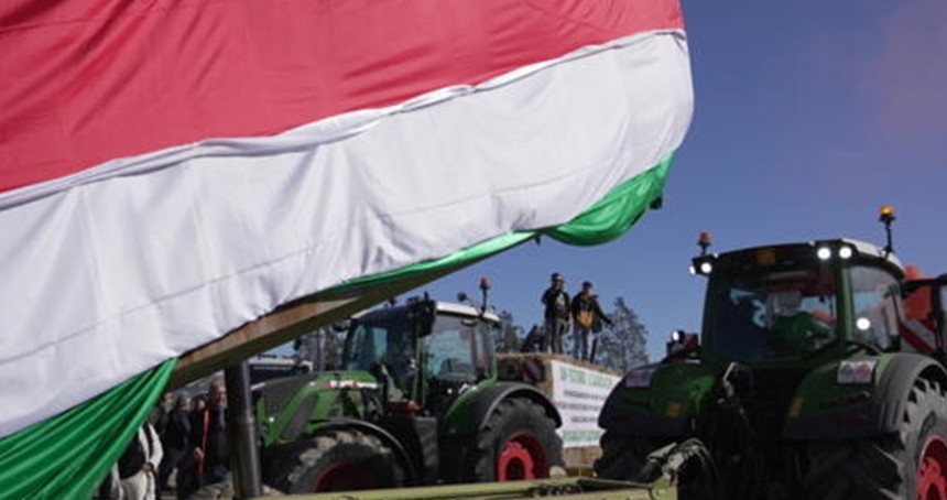 İtalya'da çiftçiler AB'nin tarım politikalarını protesto etti