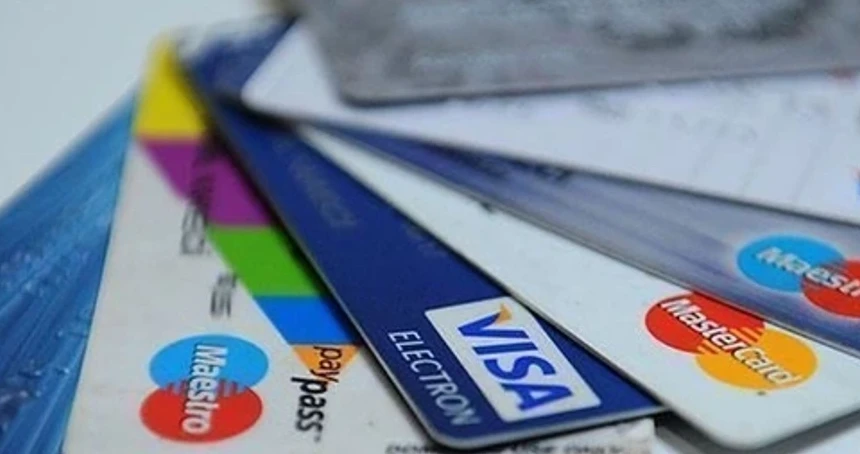 Kredi kartlarında kart aidatına son!