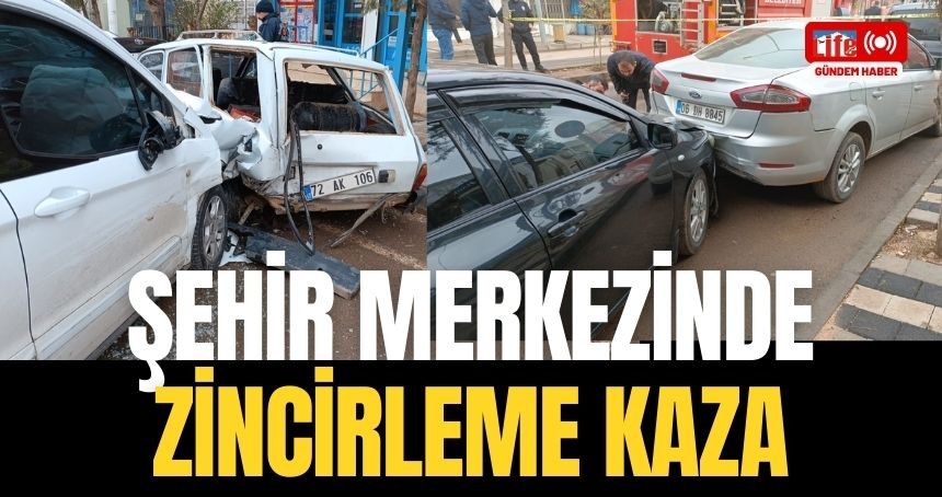 Şehir içinde zincirleme kaza, Karayolu trafiğe kapandı