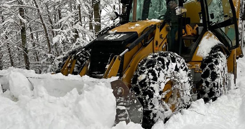 Van'da kar yağışı nedeniyle 199 köy yoluna ulaşım sağlanamıyor