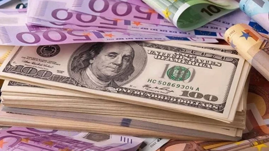 Dolar ve Euro güne rekorla başladı