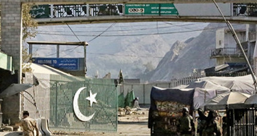 Pakistan'da sokağa çıkma yasağı ilan edildi