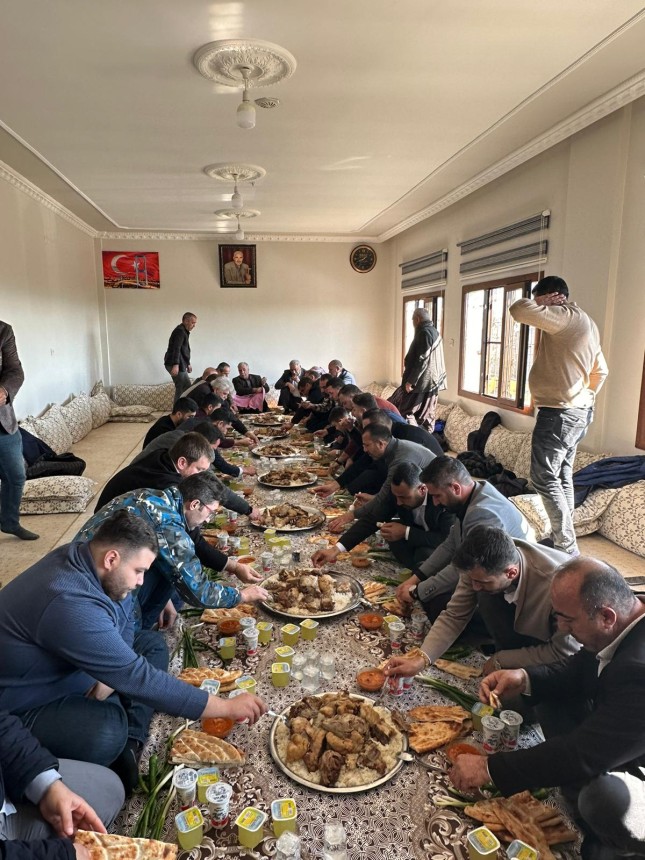 Ergüven ailesinin mutlu günü