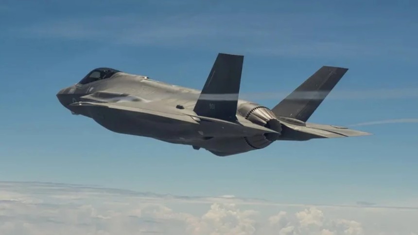 Hollanda'dan İsrail'e ambargo: F-35 savaş uçağı parçalarının satışı durduruldu