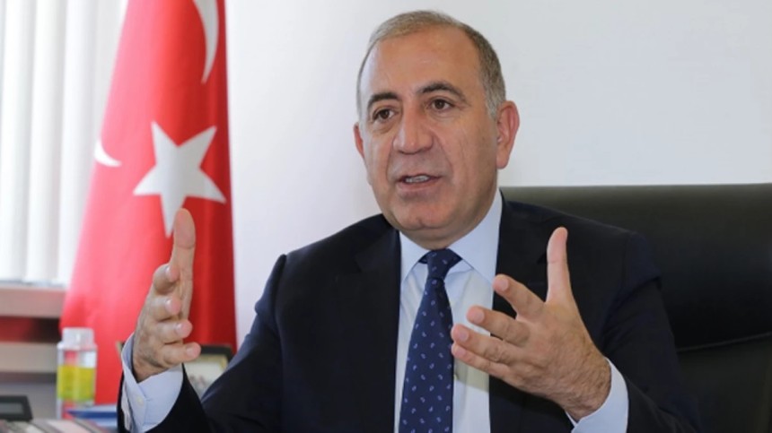 Gürsel Tekin partisinden istifa etti