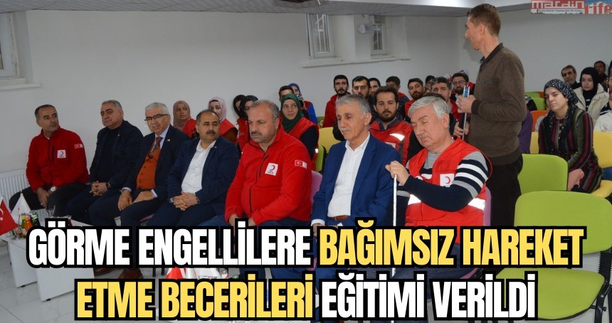 Görme engellilere bağımsız hareket etme becerileri eğitimi verildi