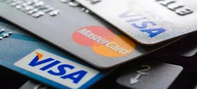 Üç kamu bankasından kredi kartı kararı