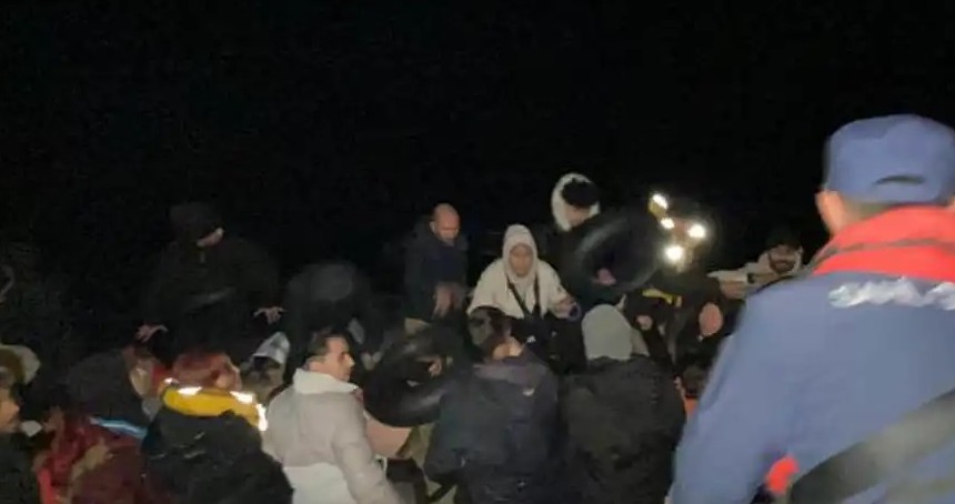 İzmir'de 159 düzensiz göçmen kurtarıldı