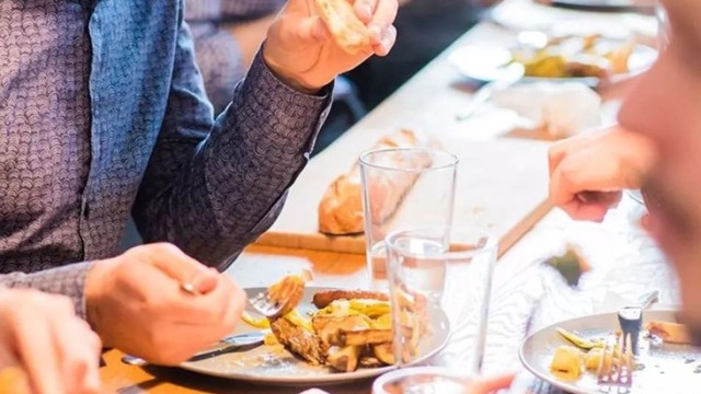 Restoranlarda yeni dönem! Gramajı düşük ürünler menülere girdi, fiyatlar yarı yarıya düştü