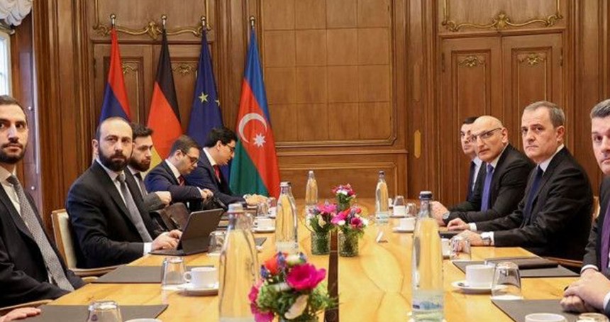 Azerbaycan ve Ermenistan barış görüşmeleri sona erdi