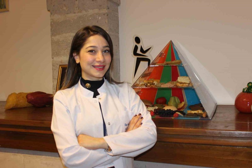 Uzman diyetisyenden “ramazanda beslenme” önerileri