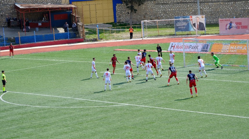 Mardin 1969 Spor -Ayvalıkgücü Belediye Spor: 2-1