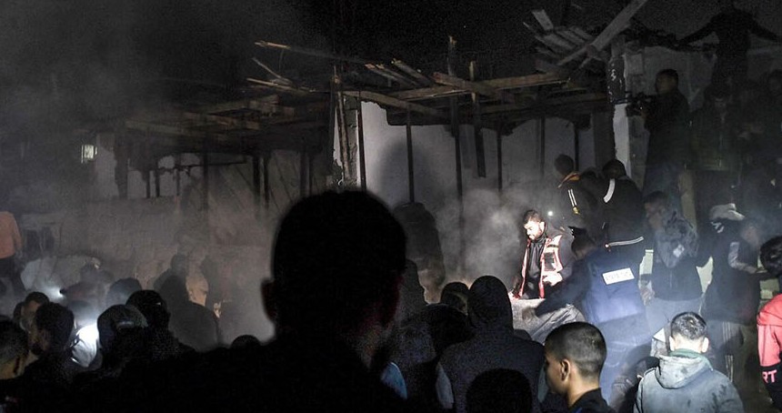 Siyonist işgal rejimi, Refah'ta bir evi bombaladı: 15 şehit