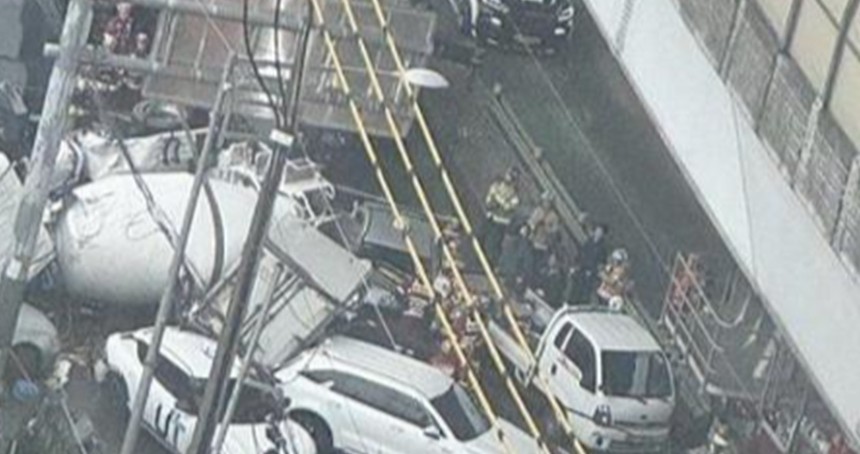 Güney Kore'de zincirleme kaza: 17 yaralı
