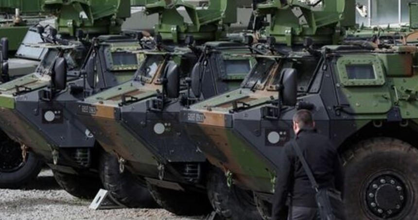 Fransa, Ukrayna’ya yeni silahlar sevk edeceğini açıkladı