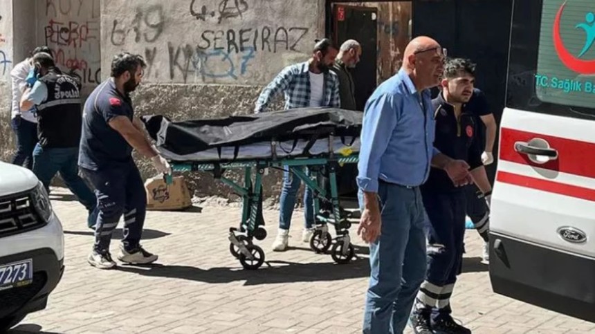 Mahkemeden çıkar çıkmaz ikisini de öldürdü