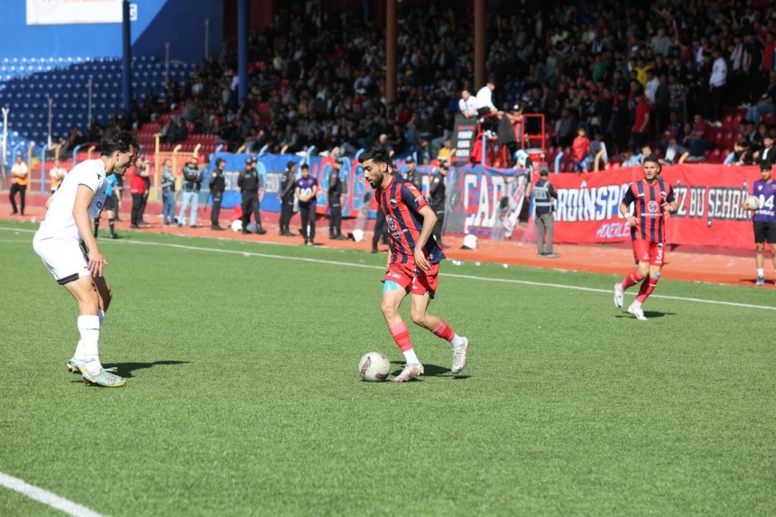 Mardin 1969 Spor kendi evinde lider Aliağa Futbol'a yenildi