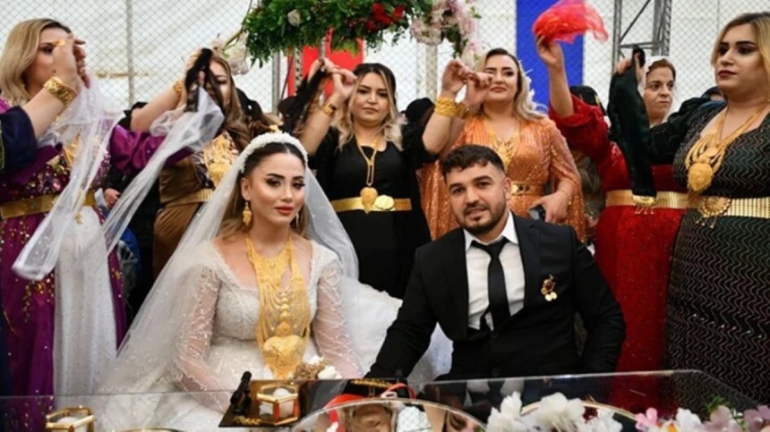 2 gün 2 gece süren aşiret düğününde 2 milyon liralık takı takıldı