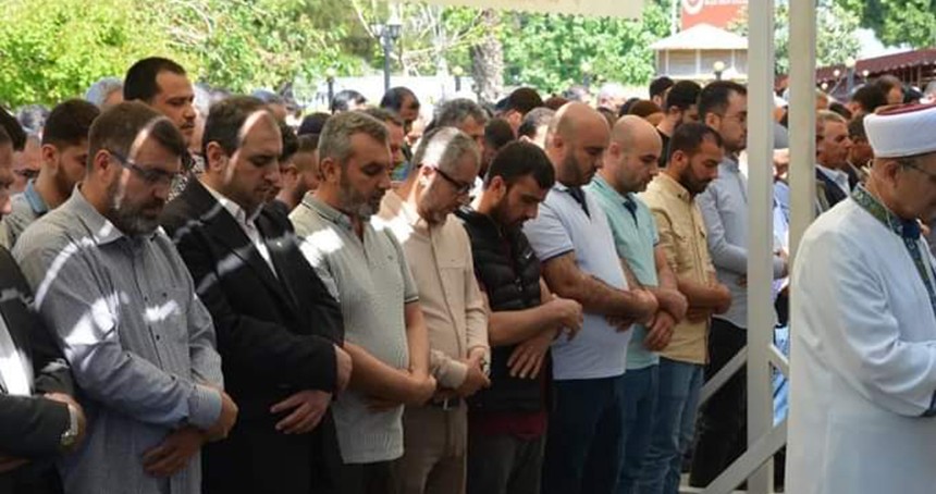 Mersin'de Filistinli şehidler için gıyabi cenaze namazı kılındı