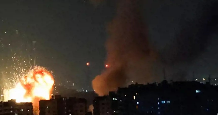 İşgalciler Nuseyrat'ta bir evi bombaladı: 5 şehit