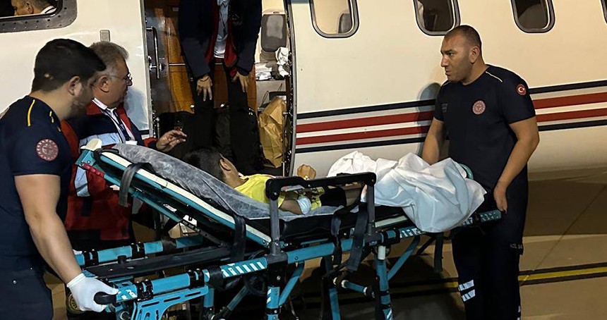 Ambulans uçak 8 yaşındaki hasta için havalandı