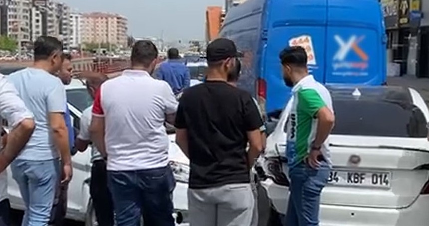 Diyarbakır'da zincirleme trafik kazası: 2 yaralı