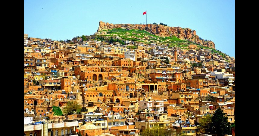 Mardin Şiiri: ASIRLARA YOLCULUKTUR MARDİN