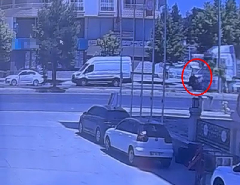 TIR'ın çarptığı yaşlı adam hayatını kaybetti