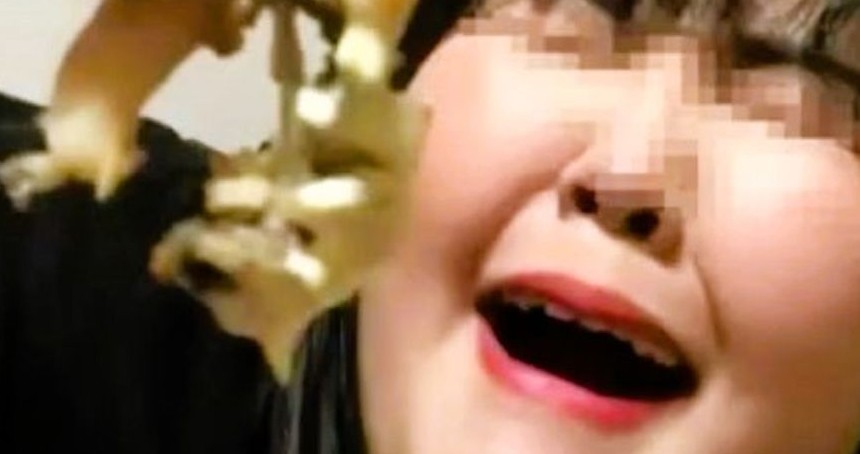 Canlı yayında yemek yerken ölmüştü. Otopsi raporu açıklandı!