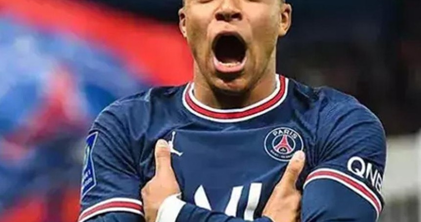 Kylian Mbappe kendi kulübünü satın alıyor