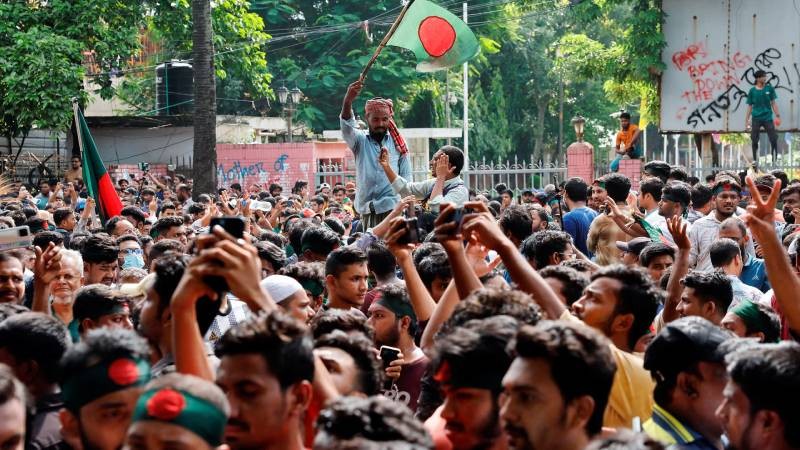 Bangladeş protestolarında öldürülen kişilerin aileleri 11 maddelik talepte bulundu