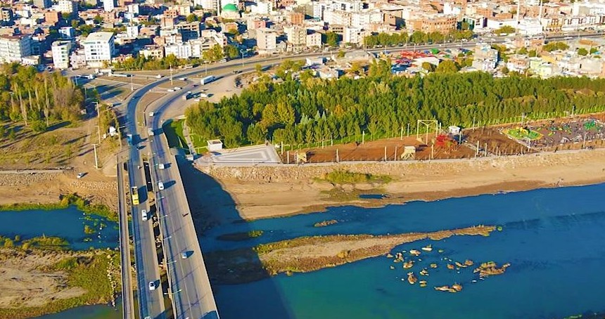 Diyarbakır'ın ilçelerinden biri olan Bismil ne anlama gelmektedir? Anlamı nereden geliyor? Kaç yıl öncesine dayanıyor?