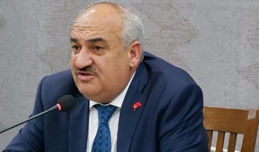 Emrullah Akpunar kimdir?