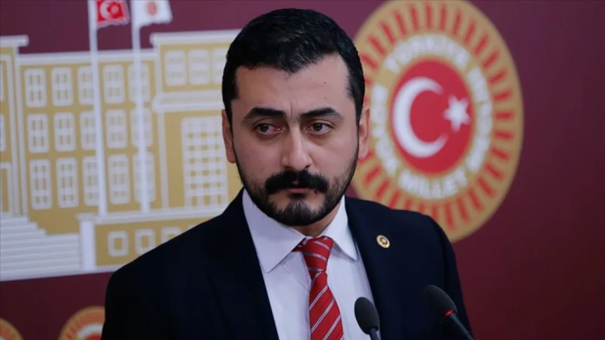 CHP'den istifa eden Eren Erdem kimdir? Neden istifa etti?