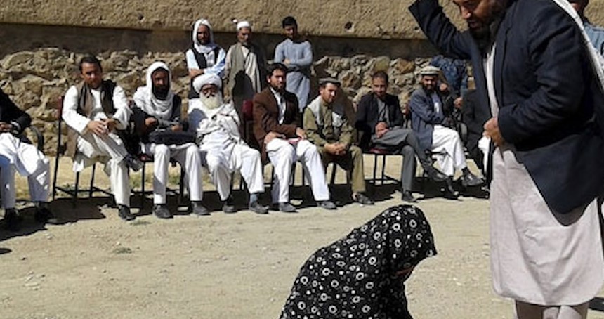 Afganistan'da kadınlara yönelik yasaklara bir yenisi daha eklendi!