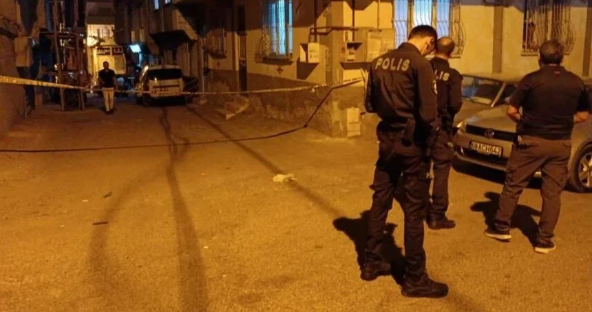 Silahlı kavga; 2 yaralı: Düğünleri yarım kaldı