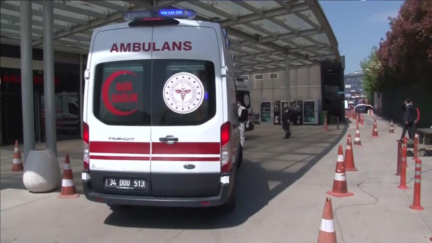 Eşini ve oğlunu vurduktan sonra canına kıydı!