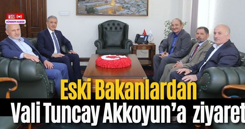 Eski Bakanlardan Mardin Valisi Akkoyun'a Ziyaret