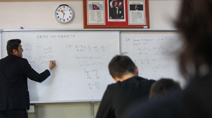 Öğretmenlik Meslek Kanunu nedir? Maddeleri nelerdir?  Ne zamandan itibaren geçerli olacak?Herhangi bir ücret verilecek mi? Kaç yıl sürecek?