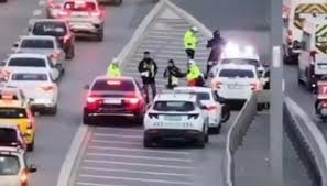 Çakar araç kullanan ve hız ihlali yapan sürücülere ceza!