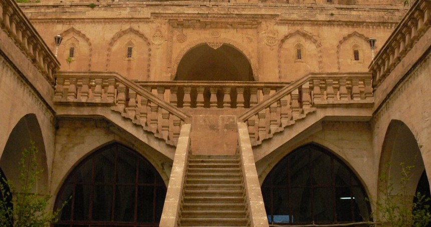 See the Most Beautiful Post Office in Turkey