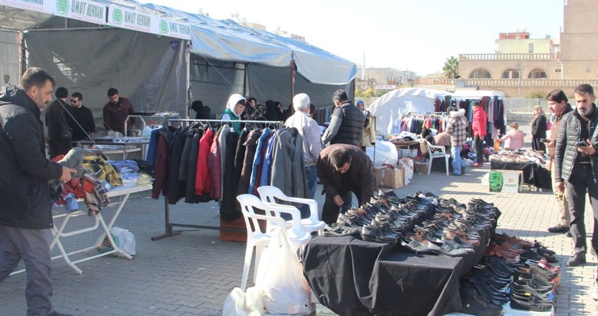 Mardin’de yetim ve muhtaçlar yararına kermes düzenliyor