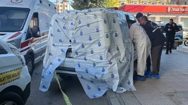 Eski sevgilisini direksiyon başında öldürdü