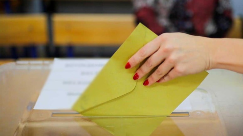 Suriye'deki gelişmelerin ardından ilk anket sonucu ortaya çıktı: Hangi partiyi nasıl etkiledi?