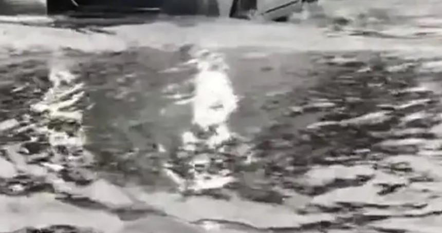 İzmir'de sağanak etkili oldu