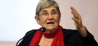 Canan Karatay, hatalı tıbbi uygulama davasında hakim karşısına çıktı