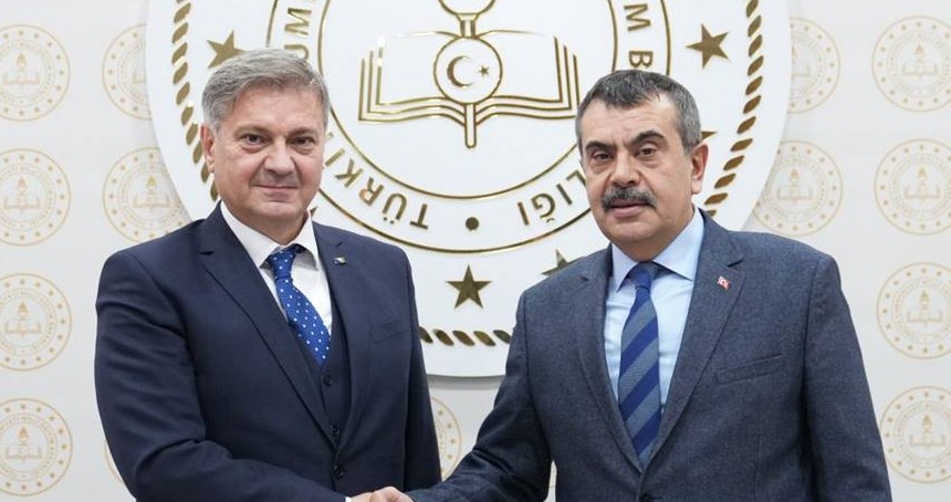 Bakan Tekin: Türkiye'deki ve Bosna Hersek'teki 219 okul kardeş okul