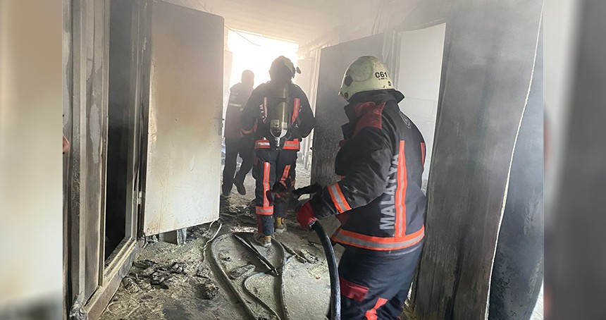 İnşaat işçilerinin kaldığı konteynerlerde yangın: 4 yaralı