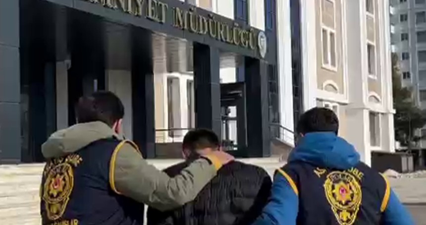 Çeşitli suçlardan araması bulunan bir kişi yakalandı